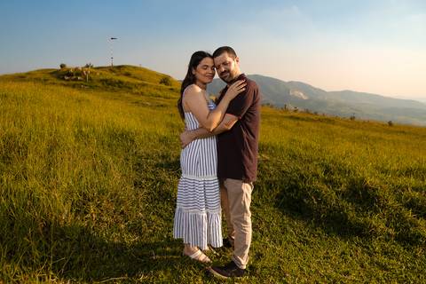 As melhores ideias e inspirações criativas de fotos para ensaio pré wedding no Morro do Capuava - SP'