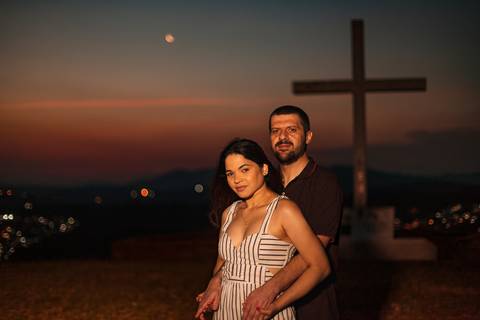 As melhores ideias e inspirações criativas de fotos para ensaio pré wedding no Morro do Capuava - SP'