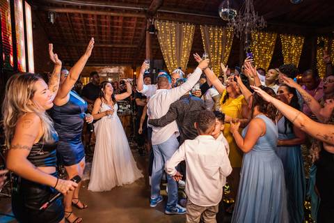 As melhores ideias e inspirações criativas de casamento no espaço Mansão Fato com a celebridade Gica '