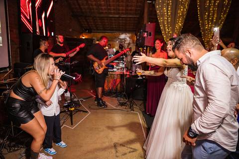 As melhores ideias e inspirações criativas de casamento no espaço Mansão Fato com a celebridade Gica '