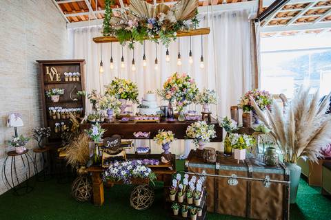 As melhores ideias e inspirações criativas de casamento no espaço Chácara Ana's Buffet'