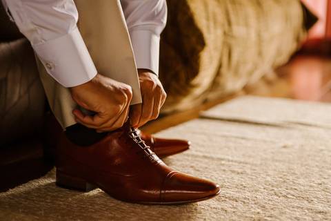 As melhores ideias e inspirações criativas do making of do noivo no espaço Chácara Ana's Buffet'