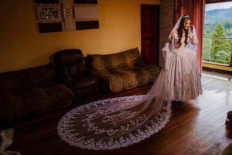 As melhores ideias e inspirações criativas do making of da noiva no espaço Chácara Ana's Buffet'