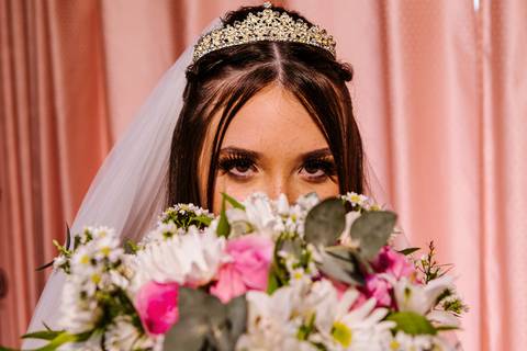 As melhores ideias e inspirações criativas do making of da noiva no espaço Chácara Ana's Buffet'