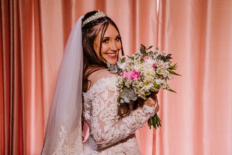 As melhores ideias e inspirações criativas do making of da noiva no espaço Chácara Ana's Buffet'