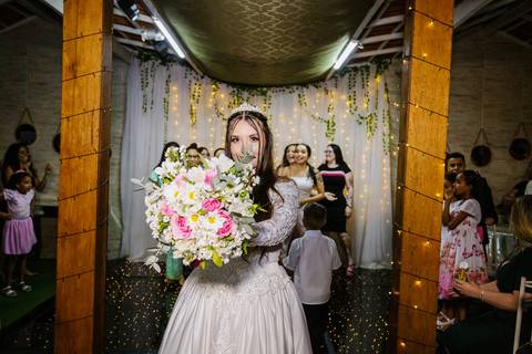 As melhores ideias e inspirações criativas de casamento no espaço Chácara Ana's Buffet'