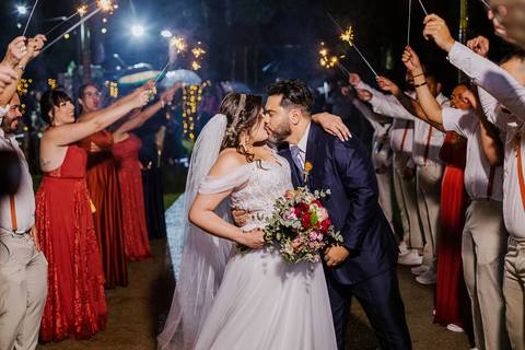 As melhores ideias e inspirações criativas de casamento no espaço Chácara Cerejeira - Guarulhos'