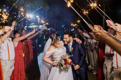 As melhores ideias e inspirações criativas de casamento no espaço Chácara Cerejeira - Guarulhos'