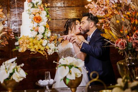 As melhores ideias e inspirações criativas de casamento no espaço Chácara Cerejeira - Guarulhos'