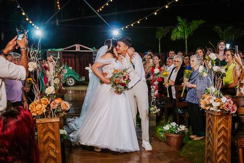 As melhores ideias e inspirações criativas de casamento no espaço Chácara Cerejeira - Guarulhos'