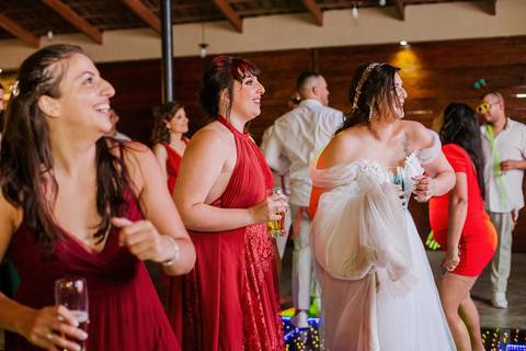 As melhores ideias e inspirações criativas de casamento no espaço Chácara Cerejeira - Guarulhos'