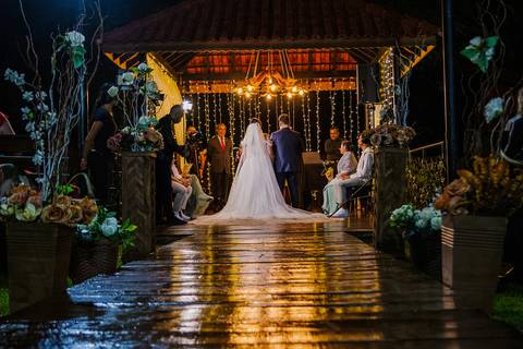 As melhores ideias e inspirações criativas de casamento no espaço Chácara Cerejeira - Guarulhos'