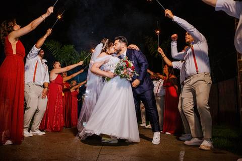 As melhores ideias e inspirações criativas de casamento no espaço Chácara Cerejeira - Guarulhos'