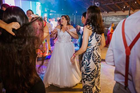 As melhores ideias e inspirações criativas de casamento no espaço Chácara Cerejeira - Guarulhos'