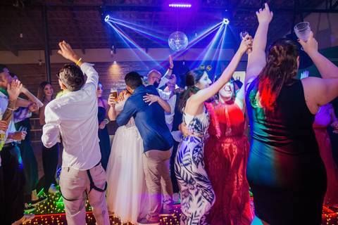 As melhores ideias e inspirações criativas de casamento no espaço Chácara Cerejeira - Guarulhos'