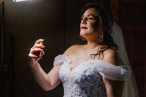 As melhores ideias e inspirações criativas do making of da noiva no espaço Chácara Cerejeira - Guarulhos'