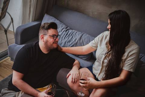 As melhores ideias e inspirações criativas de fotos para ensaio pré wedding no apartamento em São Paulo'