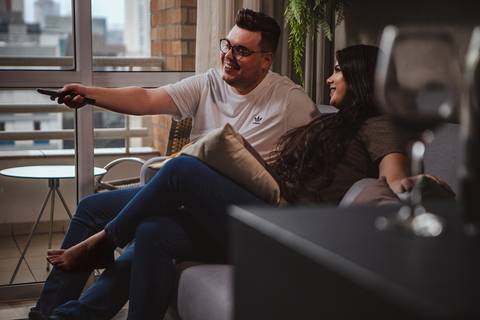 As melhores ideias e inspirações criativas de fotos para ensaio pré wedding no apartamento em São Paulo'