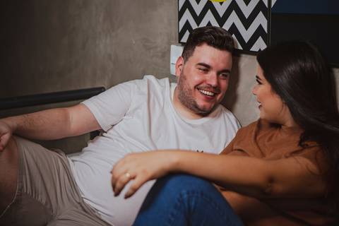 As melhores ideias e inspirações criativas de fotos para ensaio pré wedding no apartamento em São Paulo'
