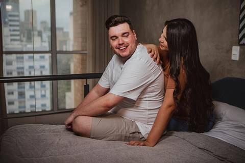 As melhores ideias e inspirações criativas de fotos para ensaio pré wedding no apartamento em São Paulo'