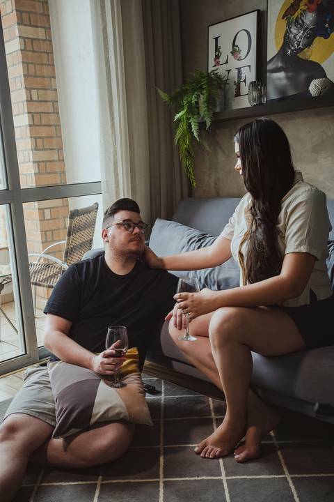 As melhores ideias e inspirações criativas de fotos para ensaio pré wedding no apartamento em São Paulo'