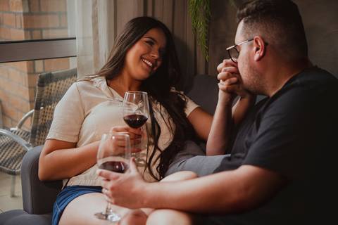 As melhores ideias e inspirações criativas de fotos para ensaio pré wedding no apartamento em São Paulo'