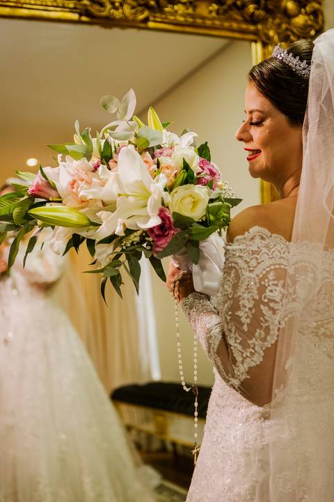 As melhores ideias e inspirações criativas do making of da noiva no espaço Pavaneli Eventos Butantã - SP'