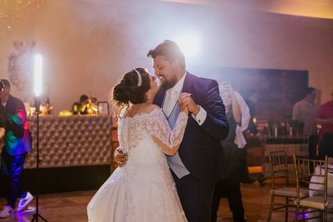 As melhores ideias e inspirações criativas de casamento no espaço Pavaneli Eventos Butantã - SP'