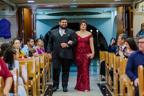 As melhores ideias e inspirações criativas de casamento na igreja Paróquia São Pedro Apóstolo'