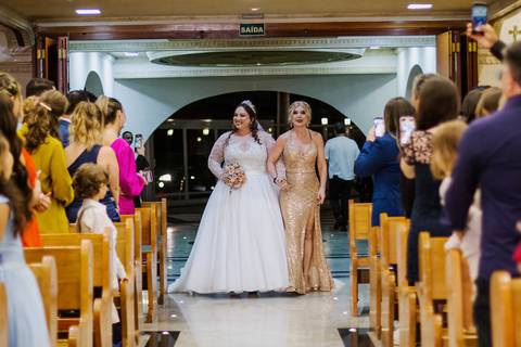 As melhores ideias e inspirações criativas de casamento na igreja Paróquia São Pedro Apóstolo'