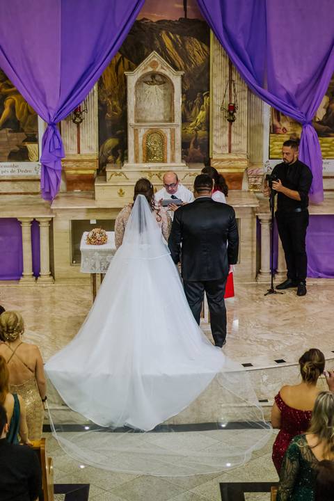 As melhores ideias e inspirações criativas de casamento na igreja Paróquia São Pedro Apóstolo'