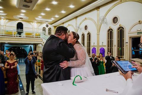 As melhores ideias e inspirações criativas de casamento na igreja Paróquia São Pedro Apóstolo'