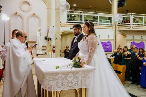 As melhores ideias e inspirações criativas de casamento na igreja Paróquia São Pedro Apóstolo'