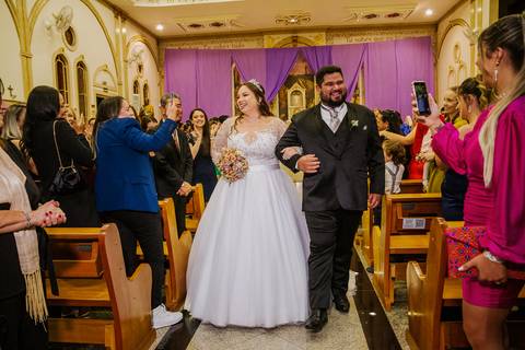 As melhores ideias e inspirações criativas de casamento na igreja Paróquia São Pedro Apóstolo'
