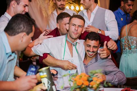 As melhores ideias e inspirações criativas de fotos de casamento no espaço Hípica e Golf Itanhaém '