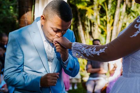 As melhores ideias e inspirações criativas de fotos de casamento na cerimônia no Espaço Solar da Fonte - Poá'