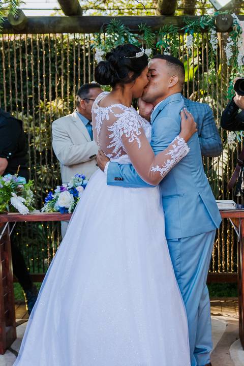 As melhores ideias e inspirações criativas de fotos de casamento na cerimônia no Espaço Solar da Fonte - Poá'
