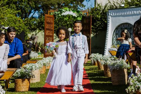 As melhores ideias e inspirações criativas de fotos de casamento na cerimônia no Espaço Solar da Fonte - Poá'