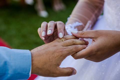 As melhores ideias e inspirações criativas de fotos de casamento na cerimônia no Espaço Solar da Fonte - Poá'