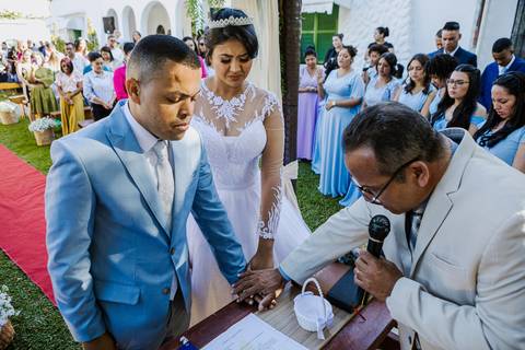 As melhores ideias e inspirações criativas de fotos de casamento na cerimônia no Espaço Solar da Fonte - Poá'