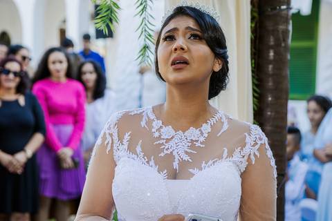 As melhores ideias e inspirações criativas de fotos de casamento na cerimônia no Espaço Solar da Fonte - Poá'