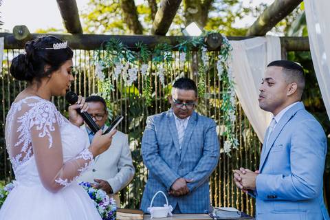 As melhores ideias e inspirações criativas de fotos de casamento na cerimônia no Espaço Solar da Fonte - Poá'