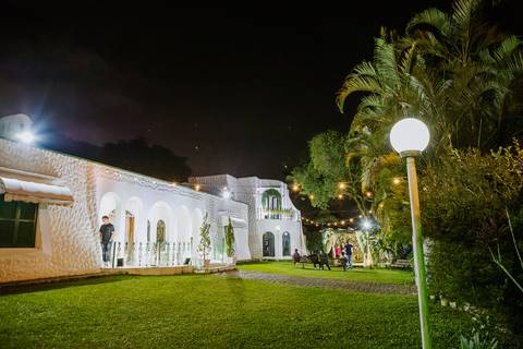 As melhores ideias e inspirações criativas de fotos de casamento no Espaço Solar da Fonte - Poá'