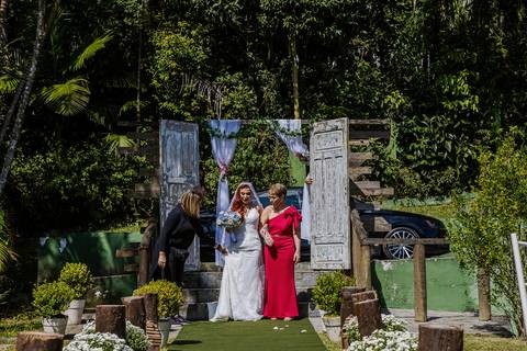 As melhores ideias e inspirações criativas de fotos de casamento da cerimônia na Chácara Vereda - Riacho Grande'