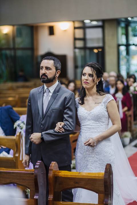 As melhores ideias e inspirações criativas de fotos de casamento na cerimônia na Paróquia São João Batista'