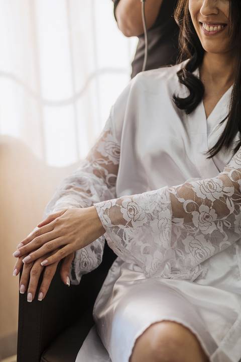 As melhores ideias e inspirações criativas do making of da noiva no salão Donna Lolla Hair'