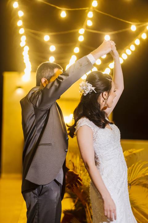 As melhores ideias e inspirações criativas de fotos dos noivos no Espaço Caiapiá '