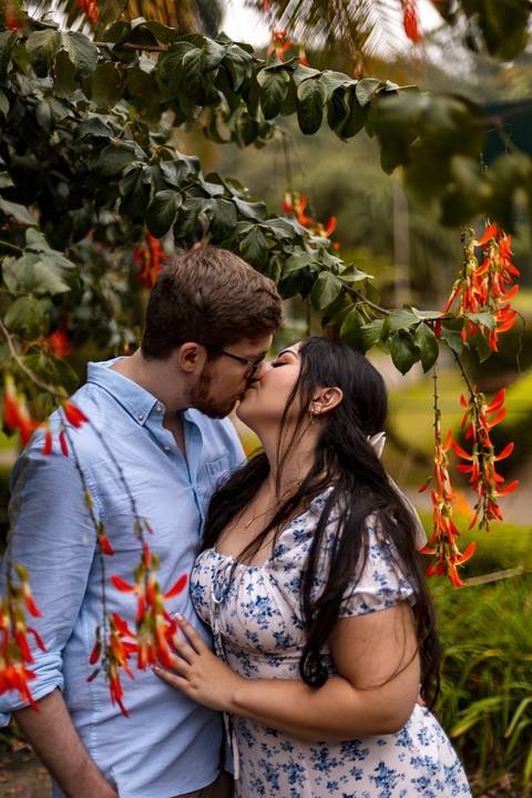 As melhores ideias e inspirações criativas de fotos para ensaio pré wedding no parque Jardim Botânico'