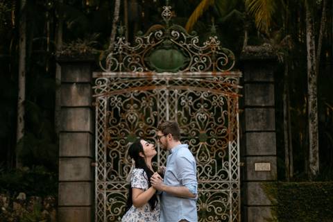 As melhores ideias e inspirações criativas de fotos para ensaio pré wedding no parque Jardim Botânico'