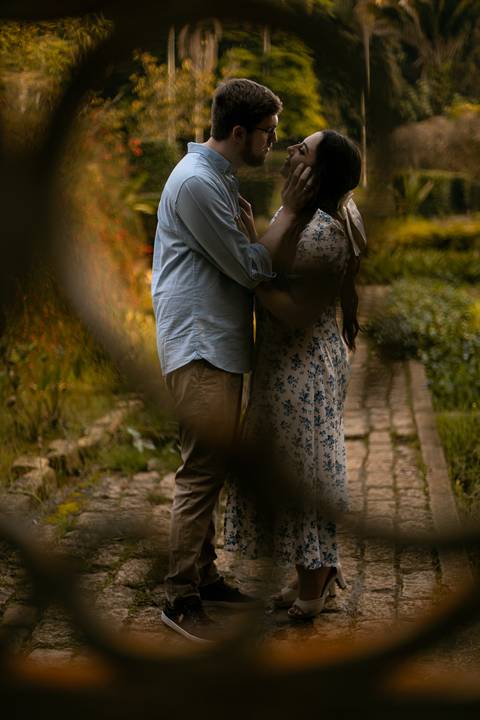 As melhores ideias e inspirações criativas de fotos para ensaio pré wedding no parque Jardim Botânico'